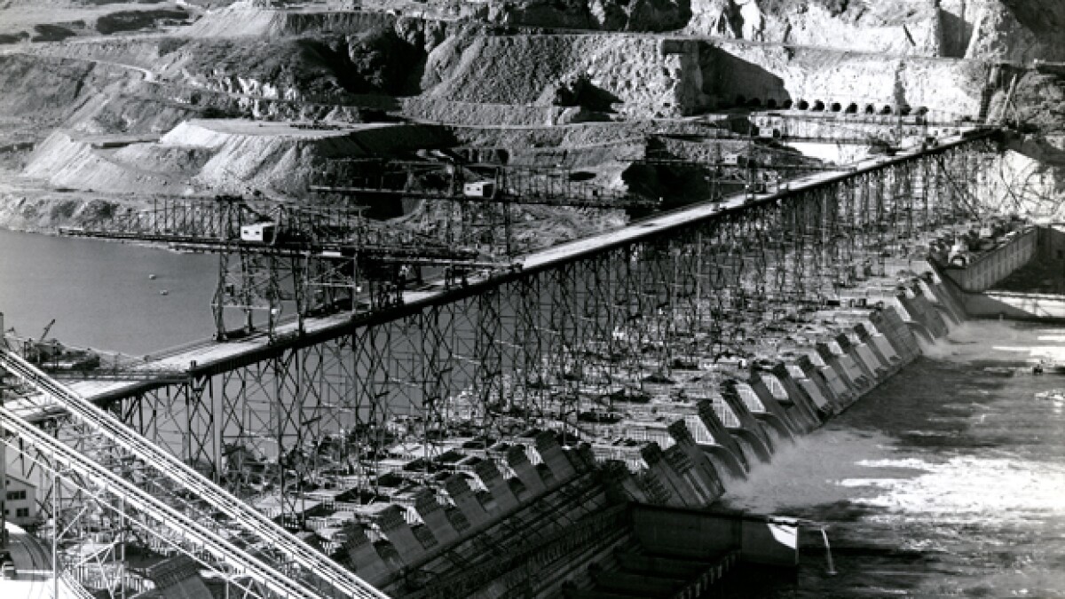 Grand_Coulee_Dam_historical