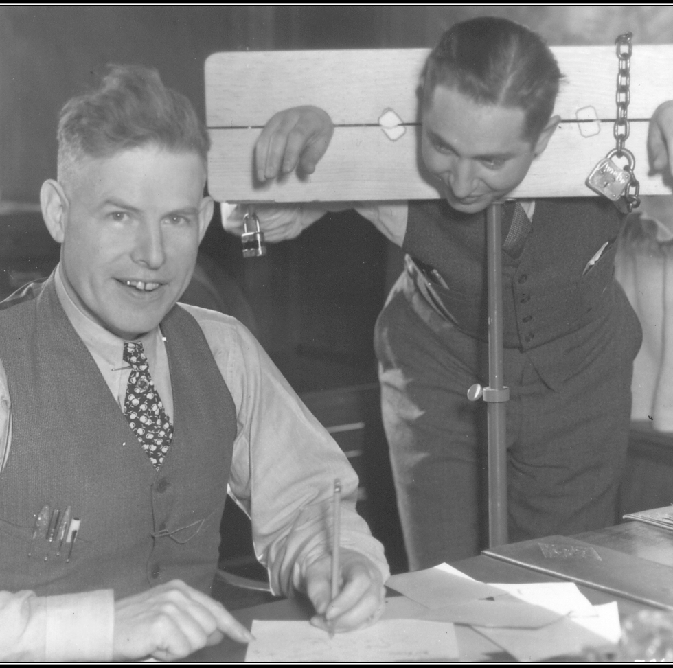 Ray Gamble Magician